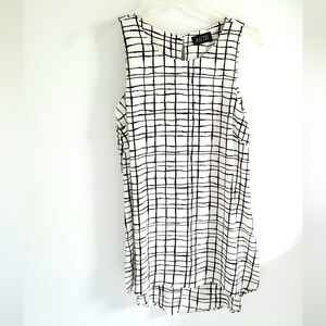 ASTR graphic black and white tank top tunic length